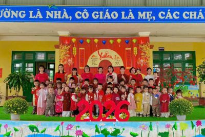 HOẠT ĐỘNG TRẢI NGHIỆM BÉ VUI ĐÓN TẾT