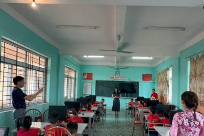 HOẠT ĐỘNG THAM QUAN TRƯỜNG TIỂU HỌC CỦA CÁC BÉ 5-6 TUỔI TRƯỜNG MN PHÚ PHÚC